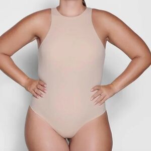 SKIMS Mica nude fits everybody high neck bodysuit size 4X NWT